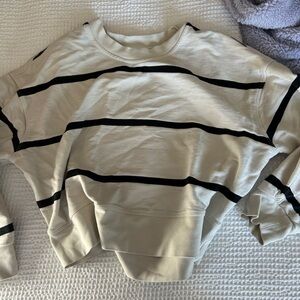 Lululemon Athletica Cream and Black Scuba Crop sweatshirt